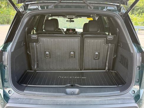 Used 2025 Nissan Pathfinder Rock Creek AWD/4WD image 4