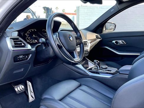 Used 2019 BMW 330i Sedan w/ Convenience Package image 17