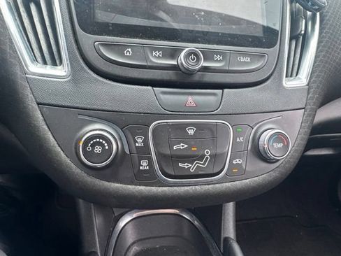 Used 2018 Chevrolet Malibu LT FWD image 23