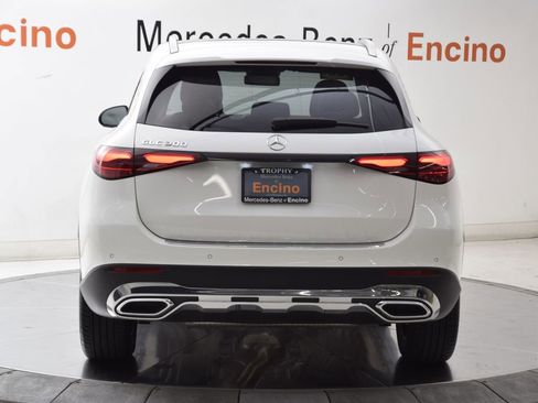 Certified 2026 Mercedes-Benz GLC 300 image 5