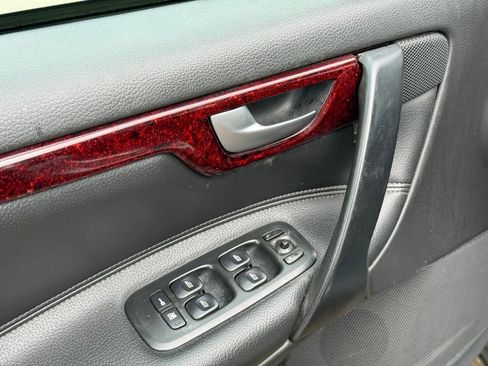 Used 2004 Volvo S60 2.4 FWD image 10