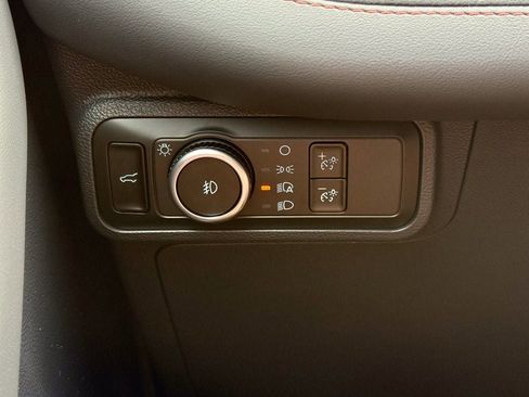 New 2026 Ford Explorer Active w/ Active Comfort Package image 27