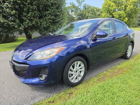 Used 2012 MAZDA MAZDA3 i Touring FWD image 2