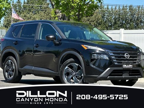 Used 2024 Nissan Rogue SV AWD/4WD image 2