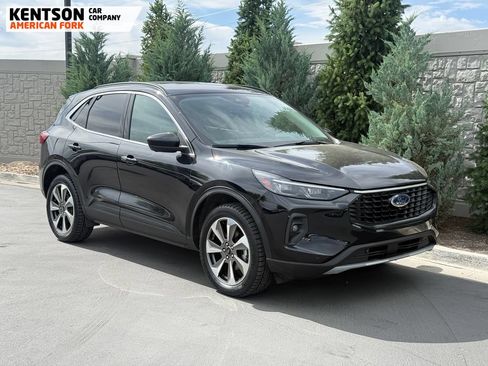 Used 2024 Ford Escape Platinum AWD/4WD image 10
