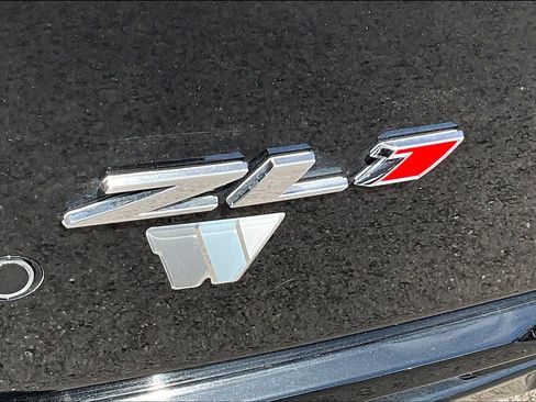 Used 2017 Chevrolet Camaro ZL1 image 20