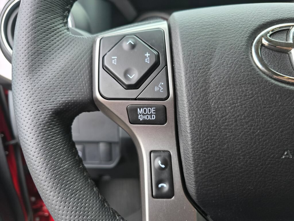 Used 2021 Toyota Tacoma SR5 AWD/4WD image 20