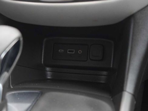 Used 2023 Chevrolet Equinox LS image 24