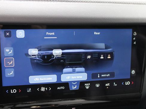 New 2027 Lincoln Navigator Premiere RWD image 51