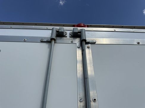 Used 2006 Ford E-350 and Econoline 350 Super Duty RWD image 45