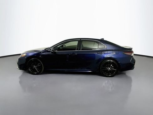 Used 2022 Toyota Camry XSE FWD image 5