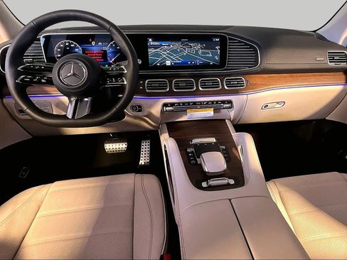 New 2026 Mercedes-Benz GLS 450 4MATIC image 7