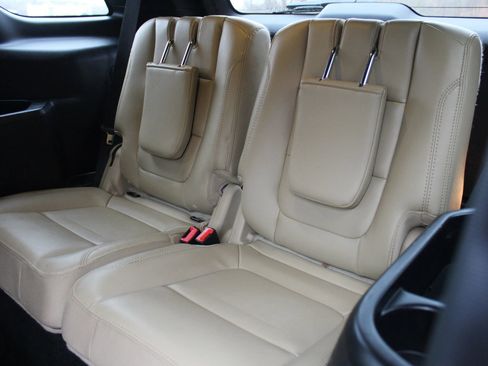 Used 2017 Ford Explorer Limited w/ Equipment Group 301A image 15