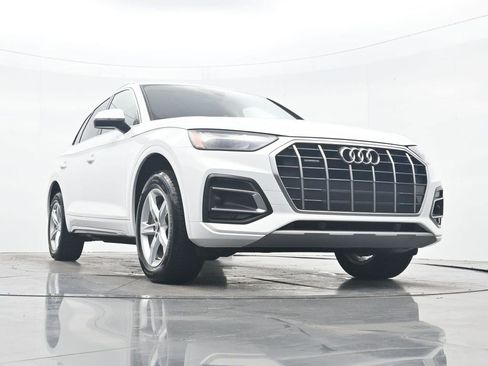 Used 2023 Audi Q5 2.0T Premium w/ Convenience Package AWD/4WD image 28