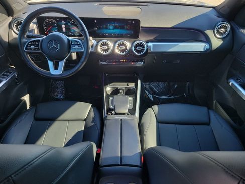 Certified 2021 Mercedes-Benz GLB 250 4MATIC image 16