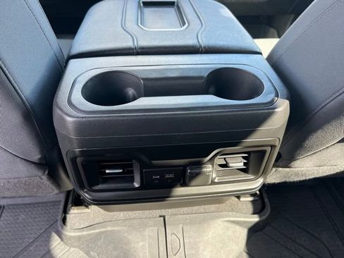 Used 2022 Chevrolet Silverado 1500 RST image 12