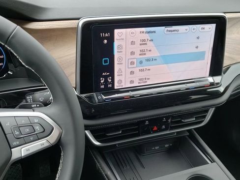 New 2026 Volkswagen Atlas SE image 10