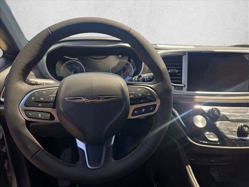 New 2026 Chrysler Pacifica Pinnacle image 13