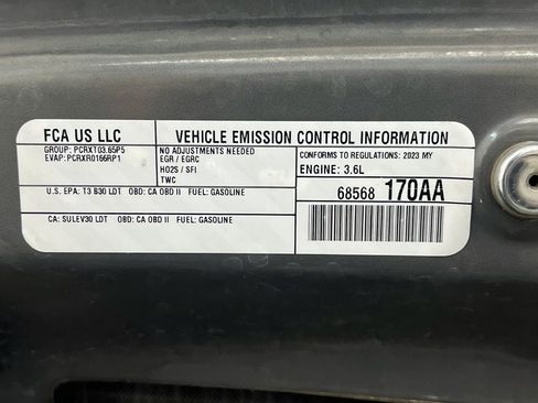 Used 2023 Jeep Gladiator Rubicon w/ LED Lighting Group AWD/4WD image 21