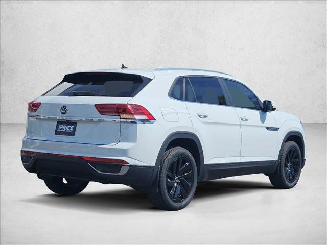 Used 2021 Volkswagen Atlas Cross Sport SE w/ Panoramic Sunroof Package FWD image 5