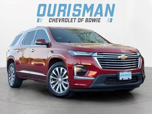 Certified 2022 Chevrolet Traverse Premier w/ LPO, Cargo Package AWD/4WD image 1