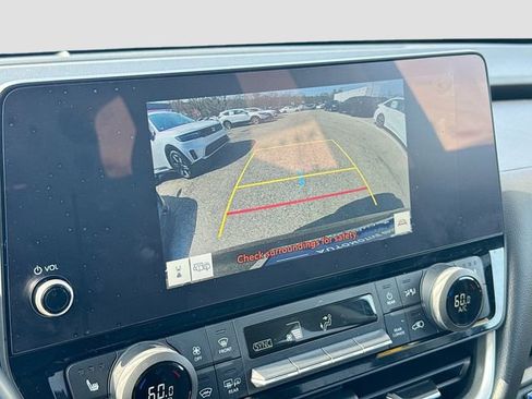 Used 2024 Toyota Grand Highlander XLE image 14