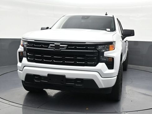 Used 2024 Chevrolet Silverado 1500 Custom AWD/4WD image 9