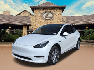 Used 2023 Tesla Model Y AWD video 2