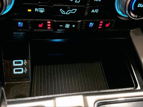 Used 2018 Ford F150 Platinum image 15