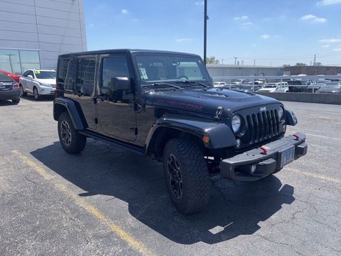 Used 2016 Jeep Wrangler Unlimited Rubicon AWD/4WD image 8