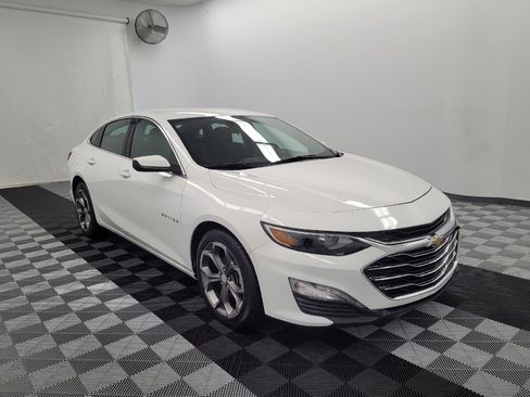 Used 2023 Chevrolet Malibu LT FWD image 13