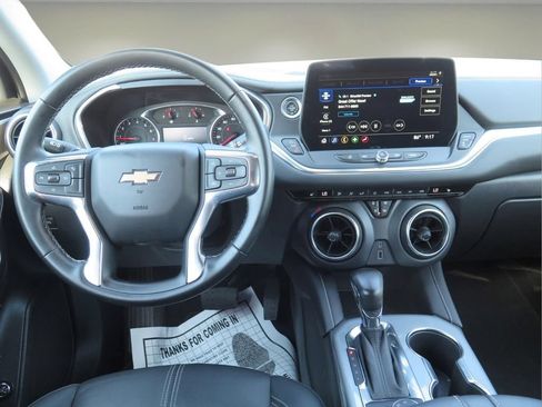 Used 2023 Chevrolet Blazer LT FWD image 21
