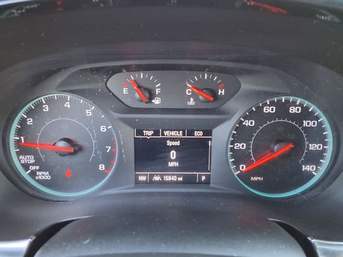 Used 2023 Chevrolet Traverse LS FWD image 13