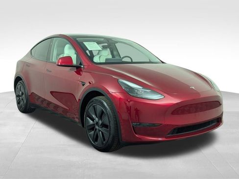 Used 2024 Tesla Model Y Long Range image 23