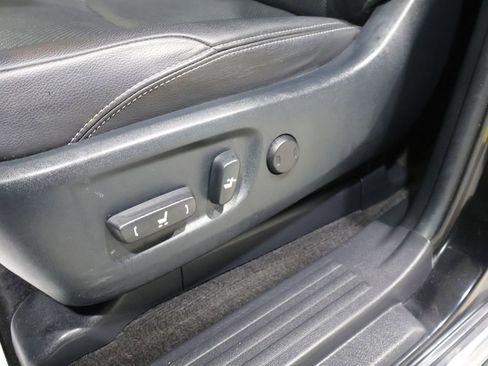 Used 2023 Toyota 4Runner Limited AWD/4WD image 12