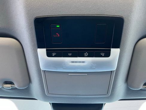 Used 2025 Nissan Sentra SV image 16