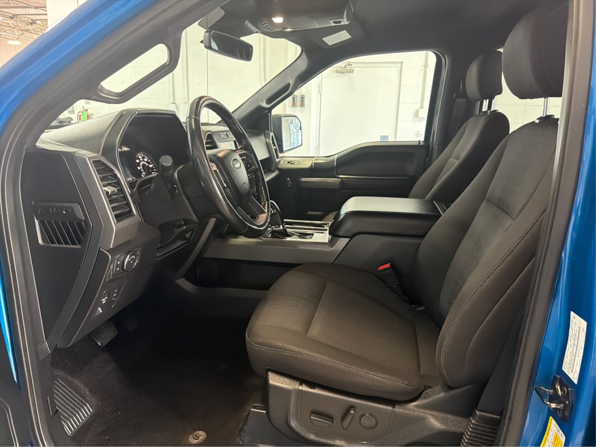 Used 2019 Ford F150 XLT w/ Equipment Group 302A Luxury AWD/4WD image 9