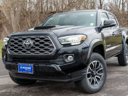 Used 2023 Toyota Tacoma TRD Sport image 1
