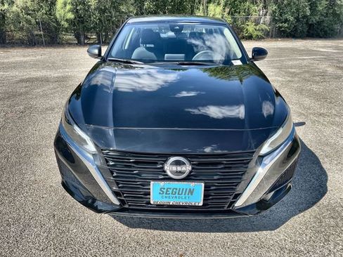 Used 2025 Nissan Altima 2.5 SV image 30