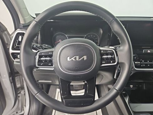 Used 2023 Kia Sorento EX image 15