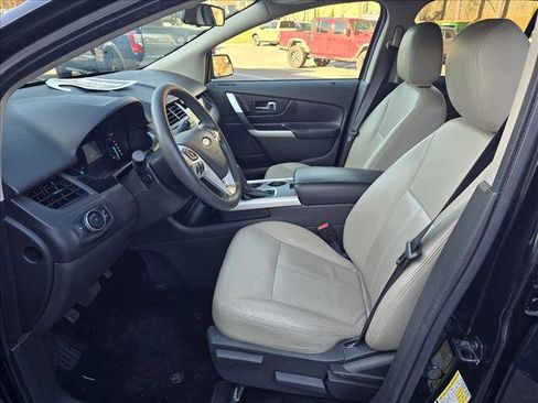 Used 2013 Ford Edge SE image 9