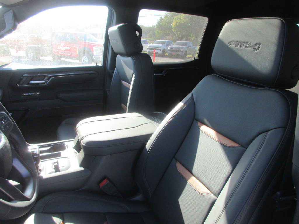 New 2026 GMC Sierra 1500 AT4 w/ AT4 Premium Package AWD/4WD image 12