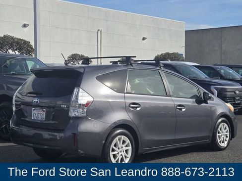 Used 2012 Toyota Prius V Three image 8