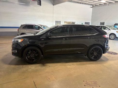 Certified 2024 Ford Edge ST-Line AWD/4WD image 3