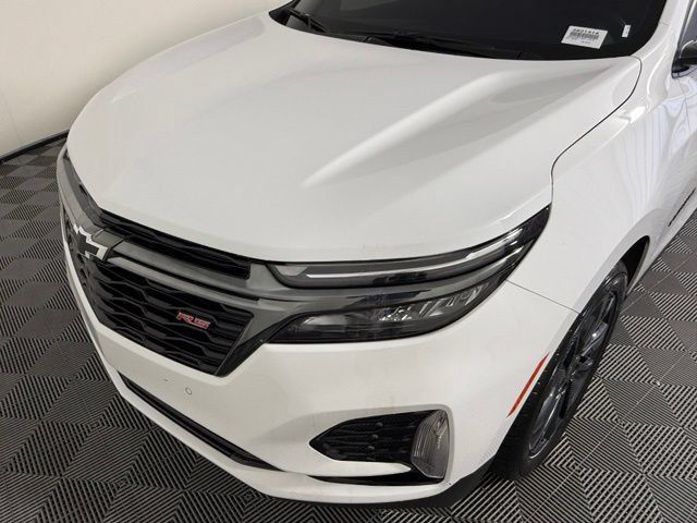 Used 2022 Chevrolet Equinox RS w/ RS Leather Package FWD image 10