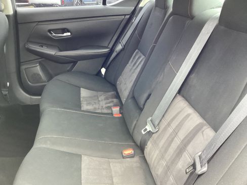 Used 2023 Nissan Sentra SR w/ Midnight Edition Package FWD image 13