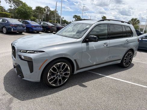 Used 2024 BMW X7 M60i AWD/4WD image 5