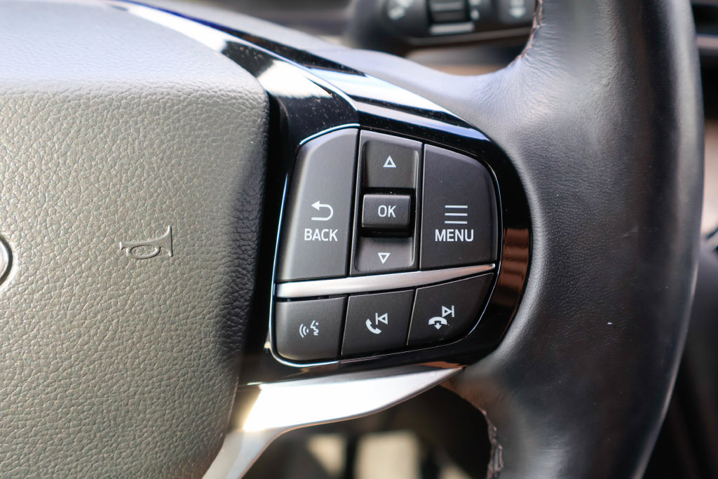 Used 2022 Ford Explorer Platinum w/ Equipment Group 601A RWD image 18