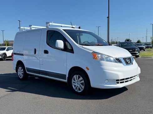 Used 2017 Nissan NV200 SV w/ Technology Package FWD image 3