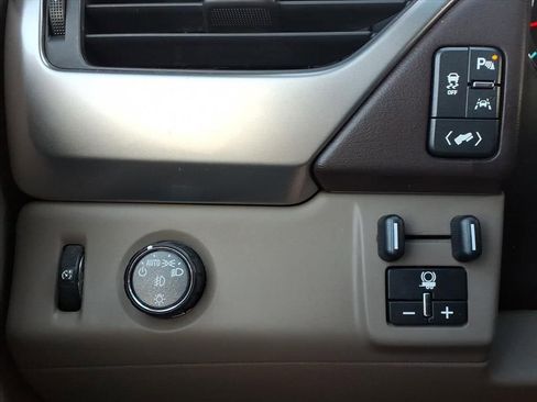 Used 2019 Chevrolet Tahoe LT w/ Texas Edition Package image 20